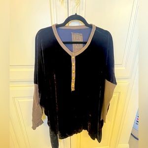 Johnny Was velvet top size Small